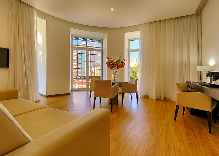 Jupiter - Rooftop & リスボン