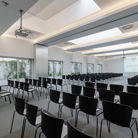 Jupiter - Rooftop & Lisbon