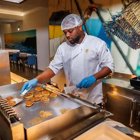 Hotel Jupiter - Rooftop & 4*