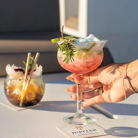 فندق Jupiter - Rooftop & 4*