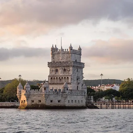 Jupiter - Rooftop & 4* Lisbon