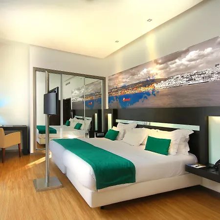 Jupiter - Rooftop & 4*